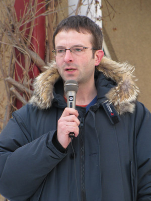 Gunther Heinisch, MdL, bei der Anti-Nazi Kundgebung in Eisenberg 2013. Foto @Reinhard Wohnsiedler Gunther Heinisch, MdL, in Eisenberg